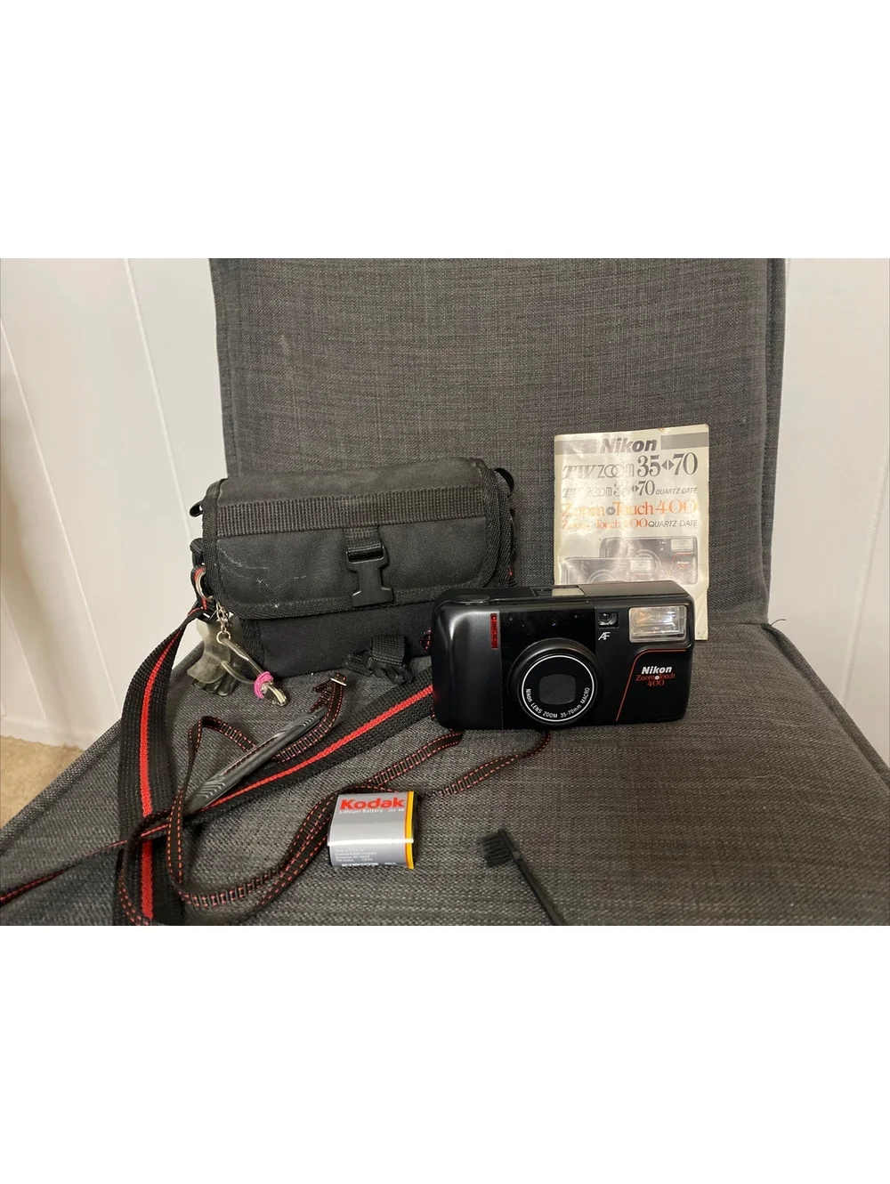 Nikon Zoom Touch 400 35-70 Quartz Date Camera , Bag & Manual